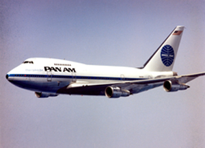 pan american world airways 747 in flight