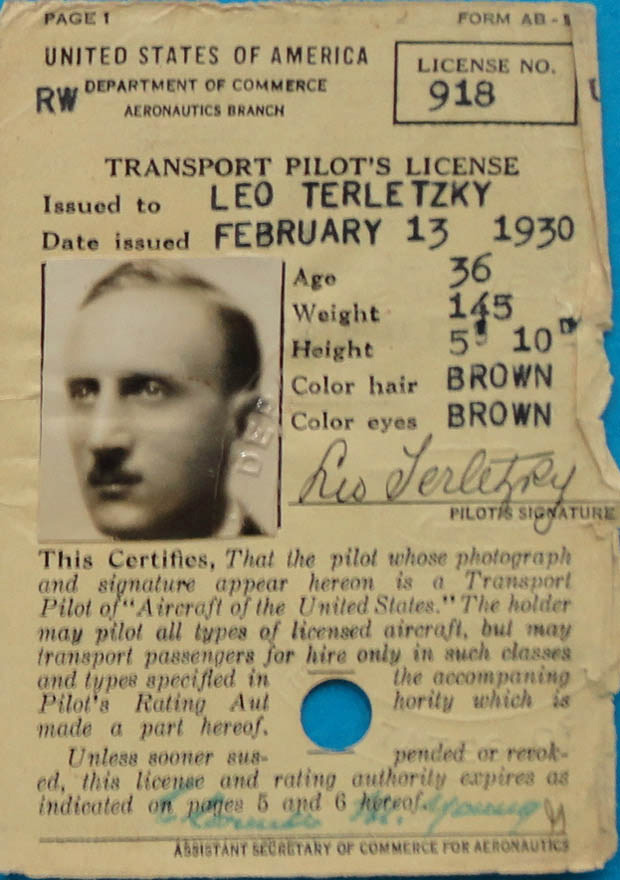 Pan Am pilot Leo Terletzky's pilot license 1930, detail